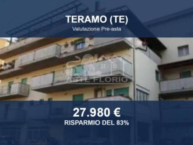 Ufficio in vendita a Scapriano, Teramo
