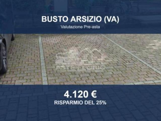 Box in vendita a Sacconago, Busto Arsizio
