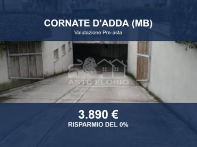 Capannone in vendita a Cornate D'adda, Lombardia