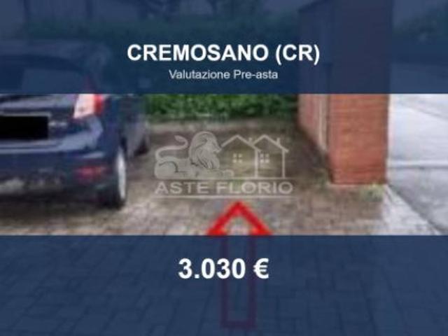 Box in vendita a Cremosano, Lombardia