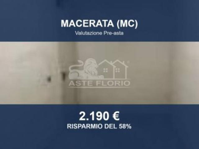Capannone in vendita a Marche, Macerata
