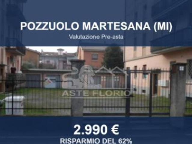Box in vendita a Pozzuolo Martesana, Milano