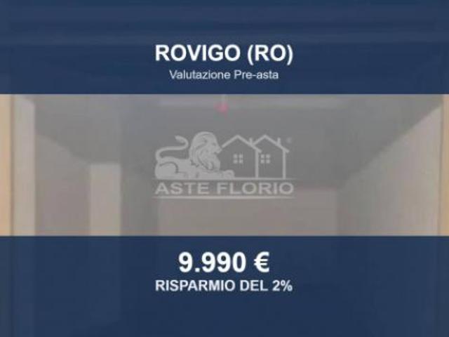 Box in vendita a Commenda, Rovigo