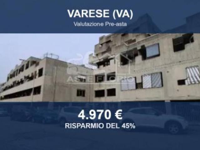 Box in vendita a Velate, Varese