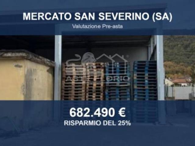 Locale Commerciale in vendita a Mercato San Severino, Campania