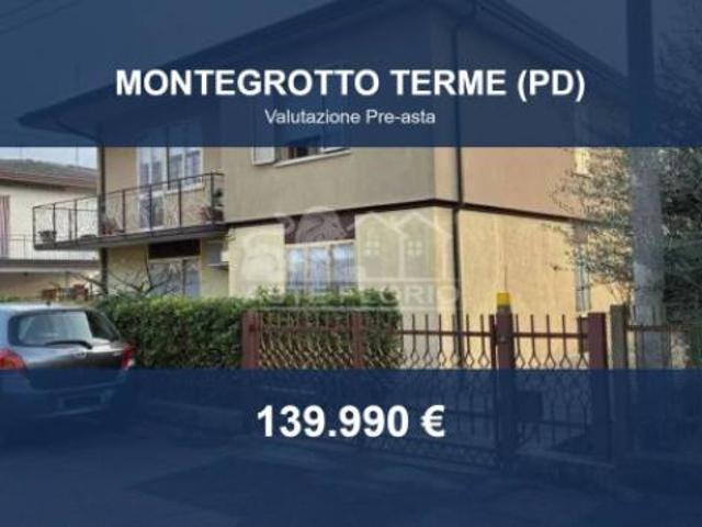 Villa Indipendente in vendita a Montegrotto Terme, Veneto