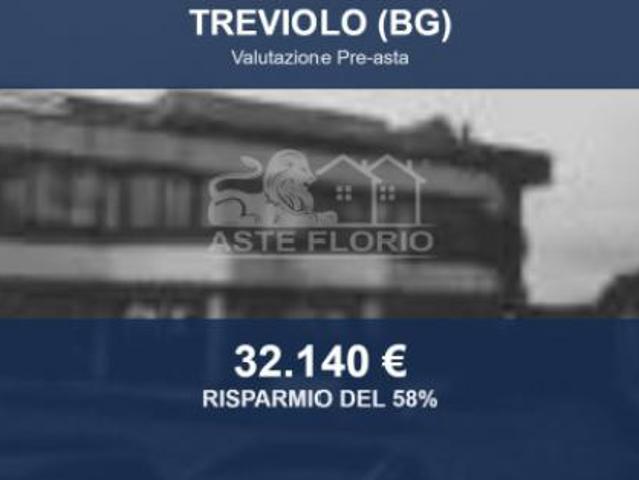 Locale Commerciale in vendita a Albegno, Treviolo