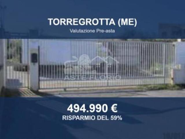 Capannone in vendita a Torregrotta, Sicilia