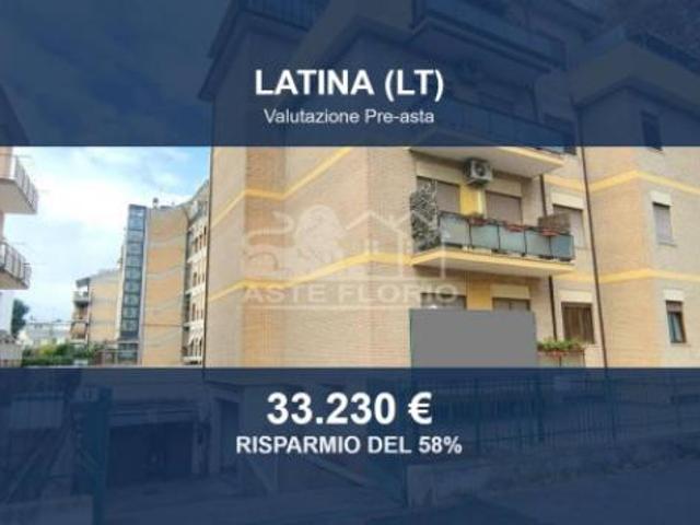 Capannone in vendita a Latina, Lazio