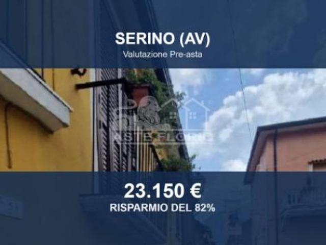 Locale Commerciale in vendita a Serino, Campania