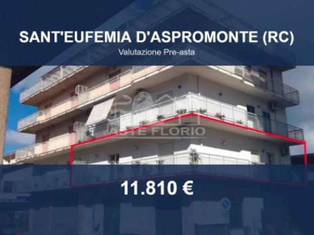 Appartamento in vendita a Calabria, Reggio Calabria