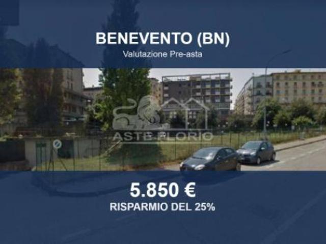 Box in vendita a Benevento, Campania