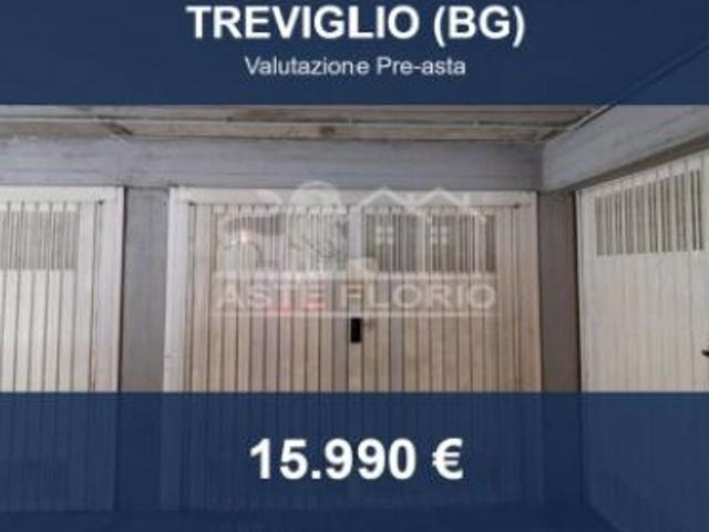 Box in vendita a Treviglio, Lombardia