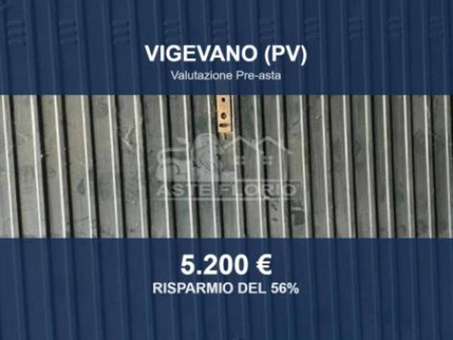 Box in vendita a Vigevano, Pavia