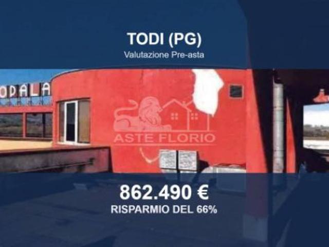 Locale Commerciale in vendita a Todi, Perugia