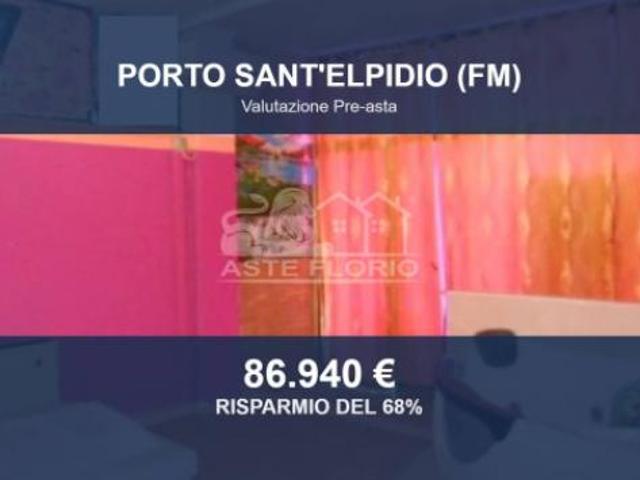Locale Commerciale in vendita a Marina Picena, Marche