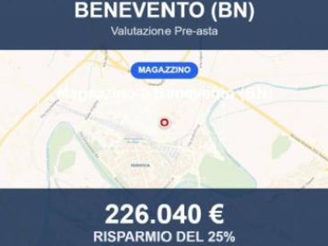 Capannone in vendita a Benevento, Campania