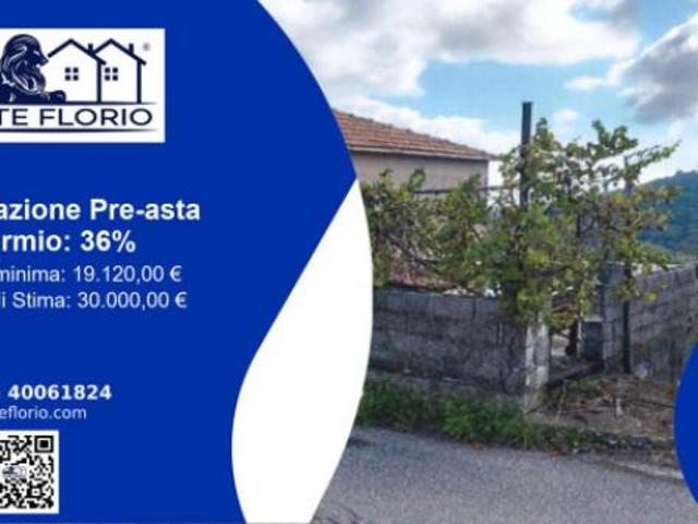 Capannone in vendita a Quiliano, Liguria