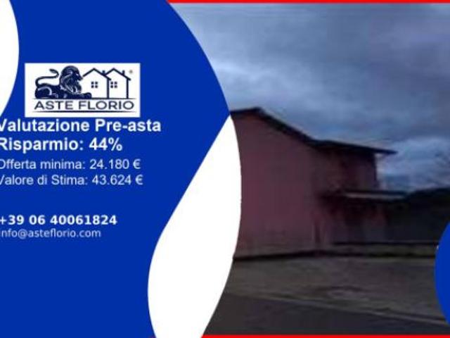 Locale Commerciale in vendita a Marche, Pesaro E Urbino
