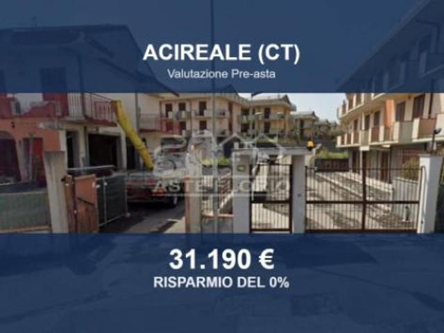 Box in vendita a Acireale, Catania