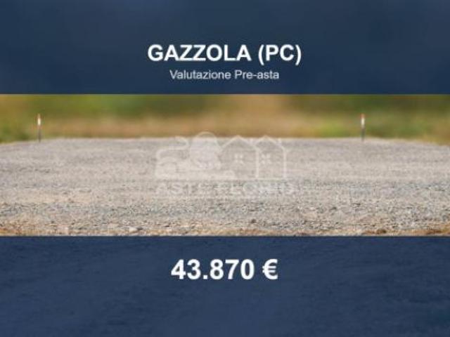 Terreno in vendita a Gazzola, Piacenza