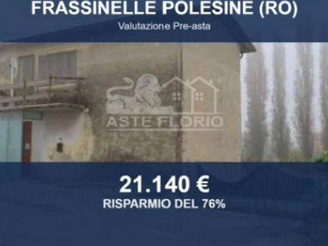 Villa Indipendente in vendita a Frassinelle Polesine, Veneto