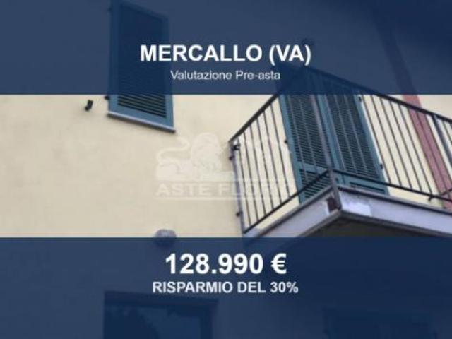 Villa Indipendente in vendita a Mercallo, Lombardia