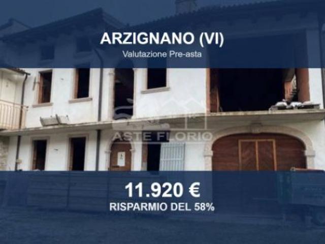 Villa Indipendente in vendita a Arzignano, Veneto