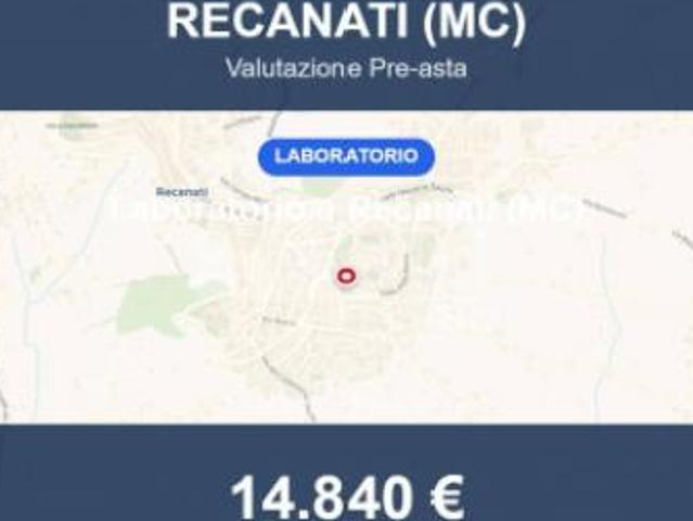 Locale Commerciale in vendita a Marche, Macerata