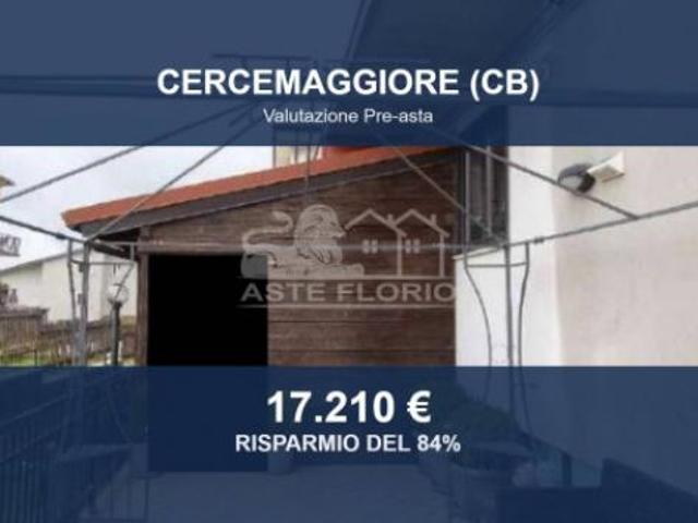 Locale Commerciale in vendita a Cercemaggiore, Molise