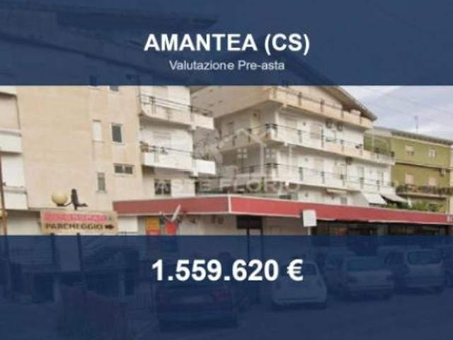 Capannone in vendita a Amantea Paese, Calabria