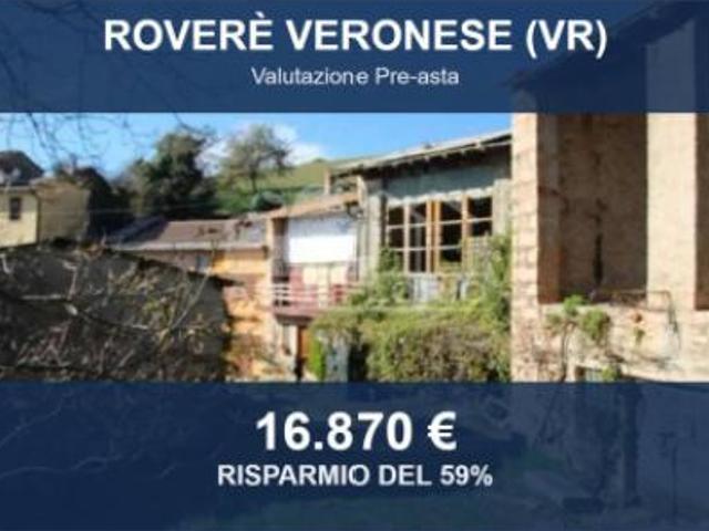 Capannone in vendita a Roverè Veronese, Verona