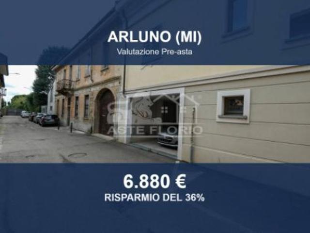 Box in vendita a Arluno, Lombardia