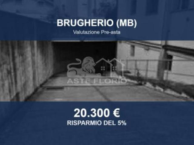 Box in vendita a Moncucco, Brugherio