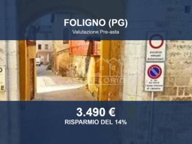 Capannone in vendita a Foligno, Umbria