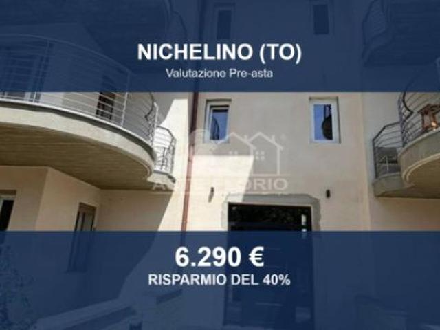 Box in vendita a Nichelino, Torino
