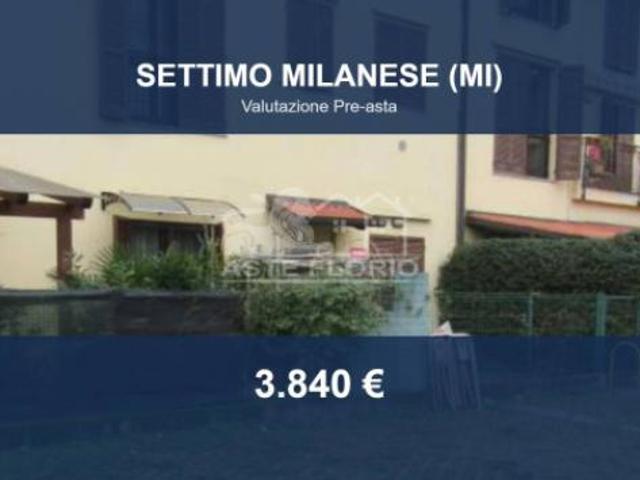 Box in vendita a Cascine Olona, Settimo Milanese