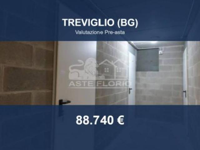 Box in vendita a Treviglio, Lombardia