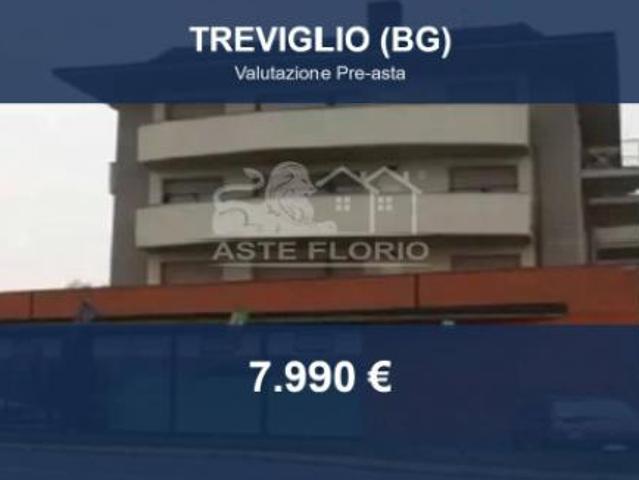 Box in vendita a Pezzoli, Treviglio