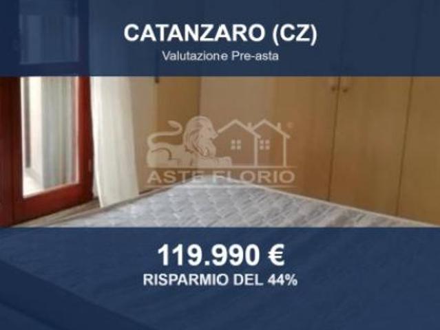 Capannone in vendita a Catanzaro Lido, Catanzaro