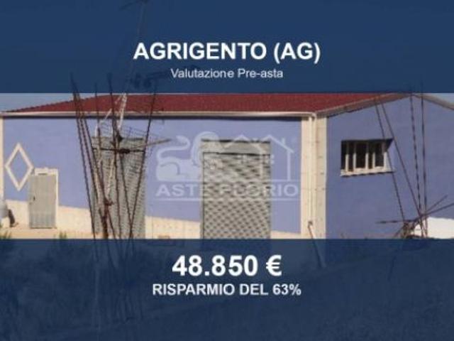 Locale Commerciale in vendita a Agrigento, Sicilia