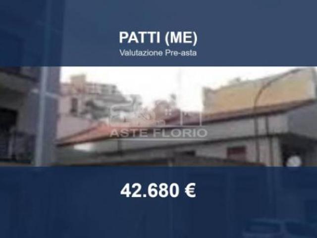 Capannone in vendita a Patti, Sicilia