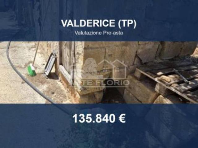 Capannone in vendita a Valderice, Trapani