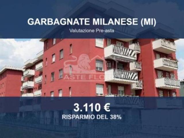 Box in vendita a Garbagnate Milanese, Lombardia