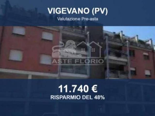 Box in vendita a Vigevano, Lombardia