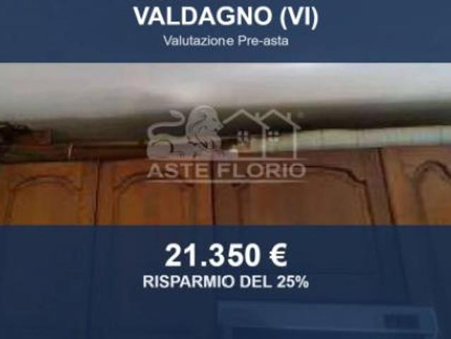Villa Indipendente in vendita a Valdagno, Veneto