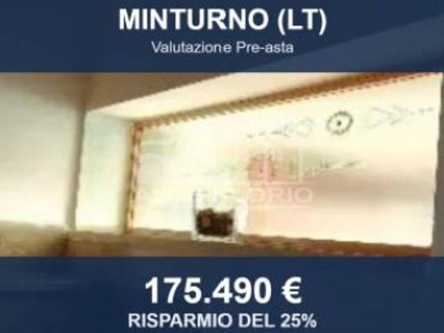 Villa Indipendente in vendita a Minturno, Lazio