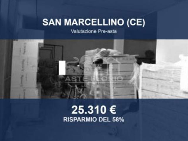 Box in vendita a San Marcellino, Campania