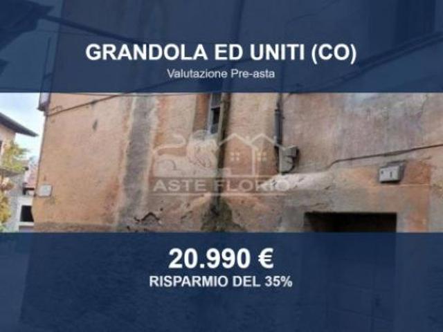 Villa Indipendente in vendita a Grandola Ed Uniti, Lombardia
