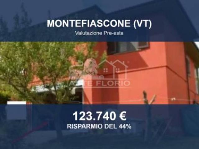 Villa Indipendente in vendita a Montefiascone, Lazio